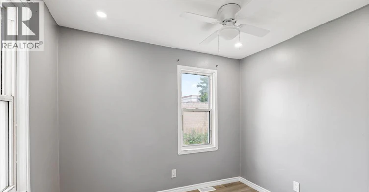 1016 Hickory Road, Windsor, ON, N8Y 3S1 - 5