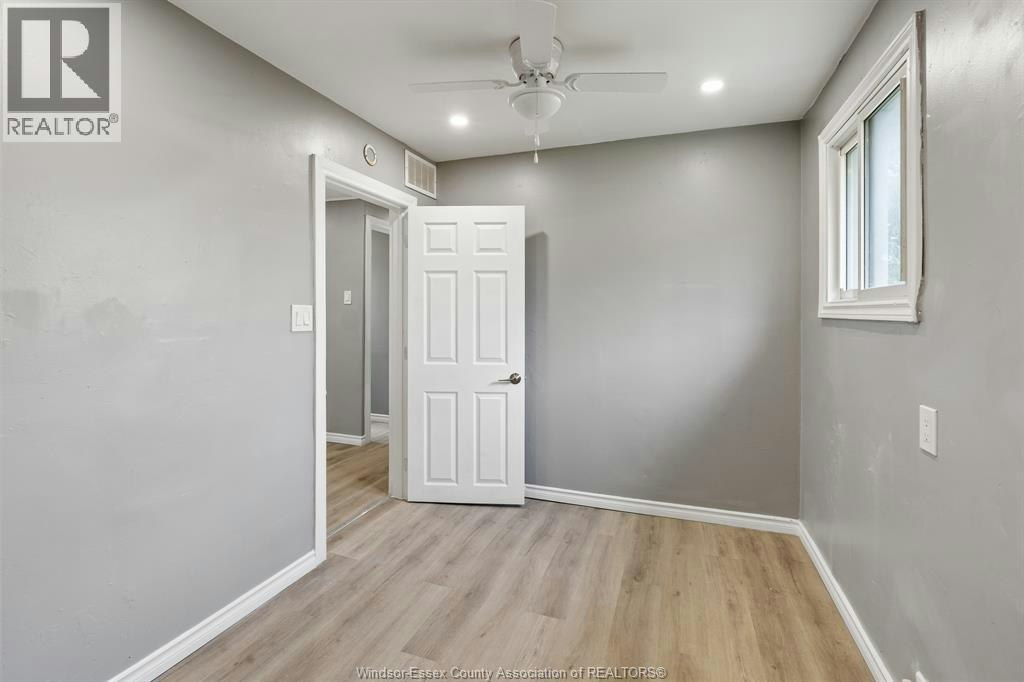 1016 Hickory Road, Windsor, ON, N8Y 3S1 - 8