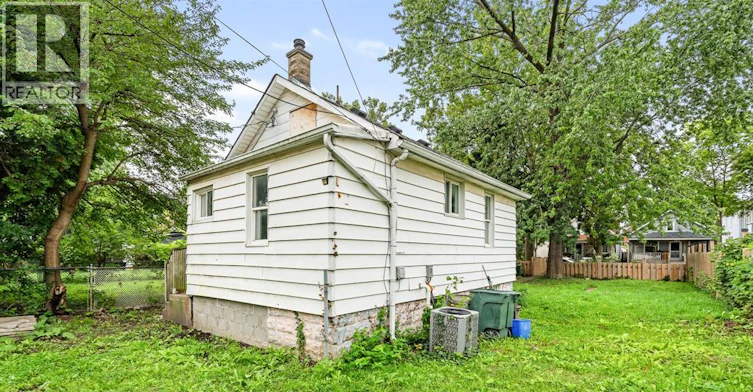 1016 Hickory Road, Windsor, ON, N8Y 3S1 - 23