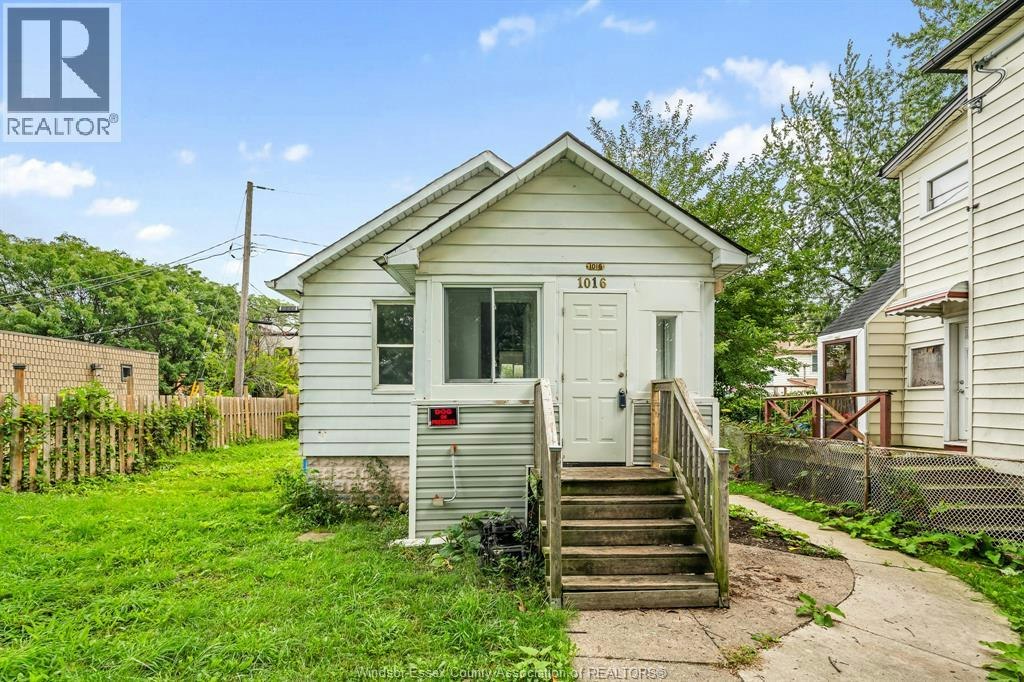 1016 Hickory Road, Windsor, ON, N8Y 3S1