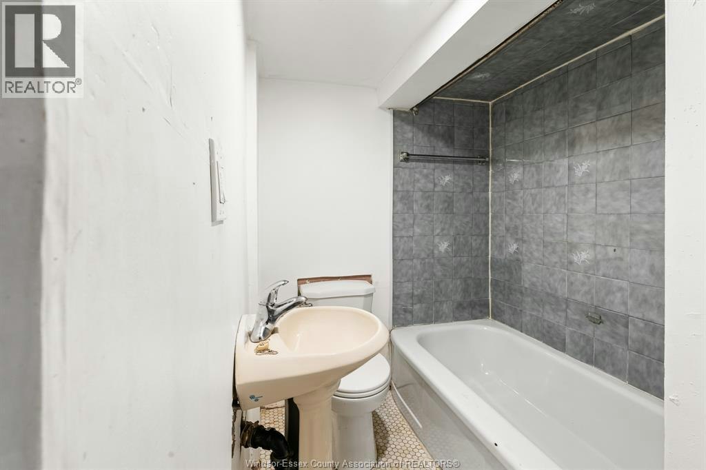 1016 Hickory Road, Windsor, ON, N8Y 3S1 - 18