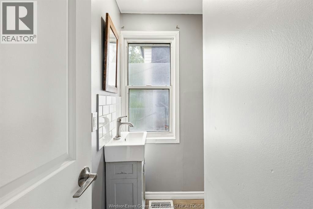1016 Hickory Road, Windsor, ON, N8Y 3S1 - 13