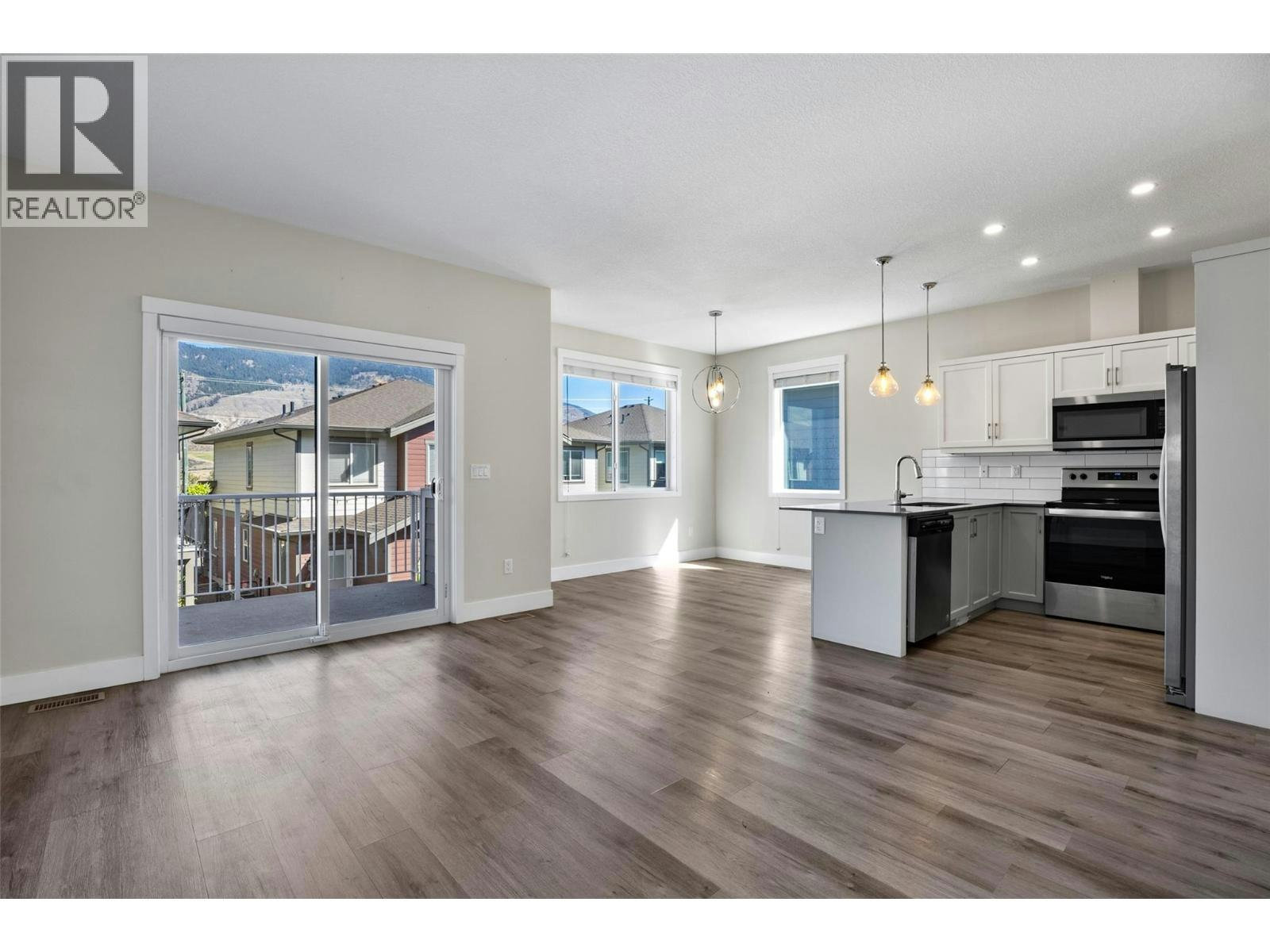 175-200 Grand Boulevard - 4