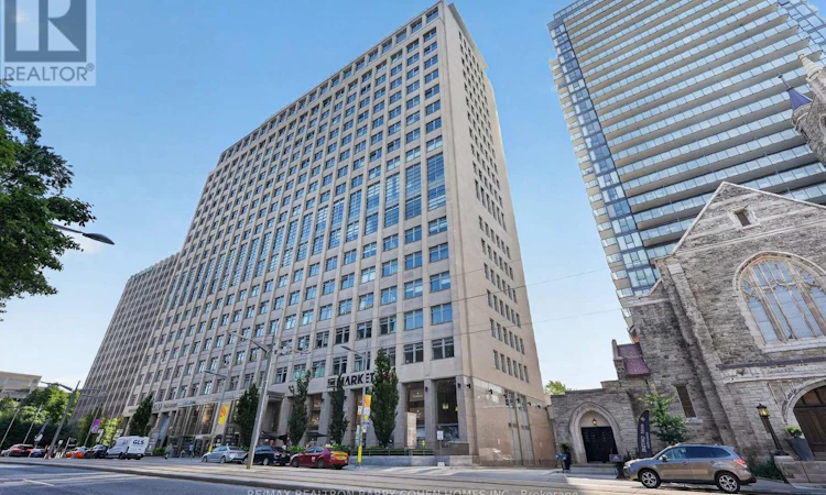 1018-111 St Clair Avenue W