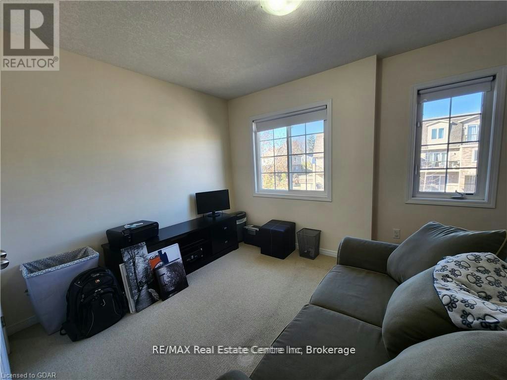 95-35 Mountford Drive, Guelph, ON, N1E 0G6 - 11