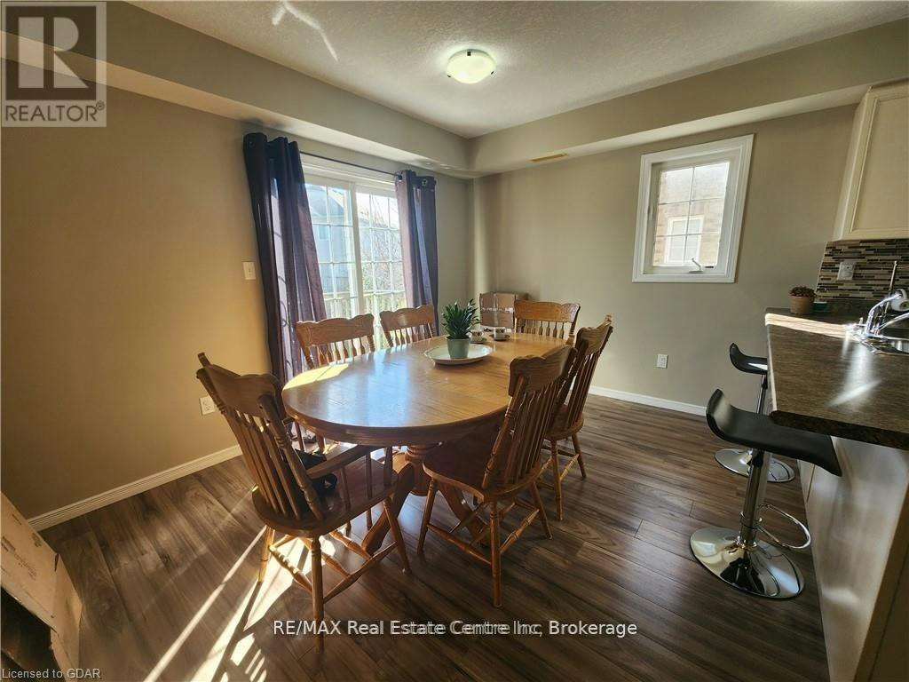 95-35 Mountford Drive, Guelph, ON, N1E 0G6 - 7