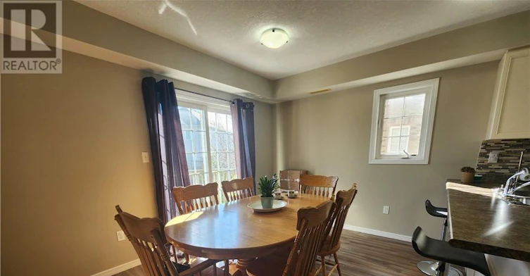 95-35 Mountford Drive, Guelph, ON, N1E 0G6 - 7