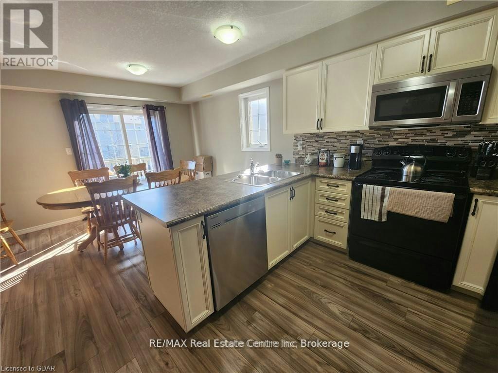 95-35 Mountford Drive, Guelph, ON, N1E 0G6 - 6