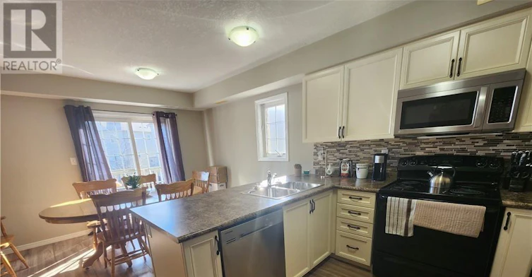 95-35 Mountford Drive, Guelph, ON, N1E 0G6 - 6