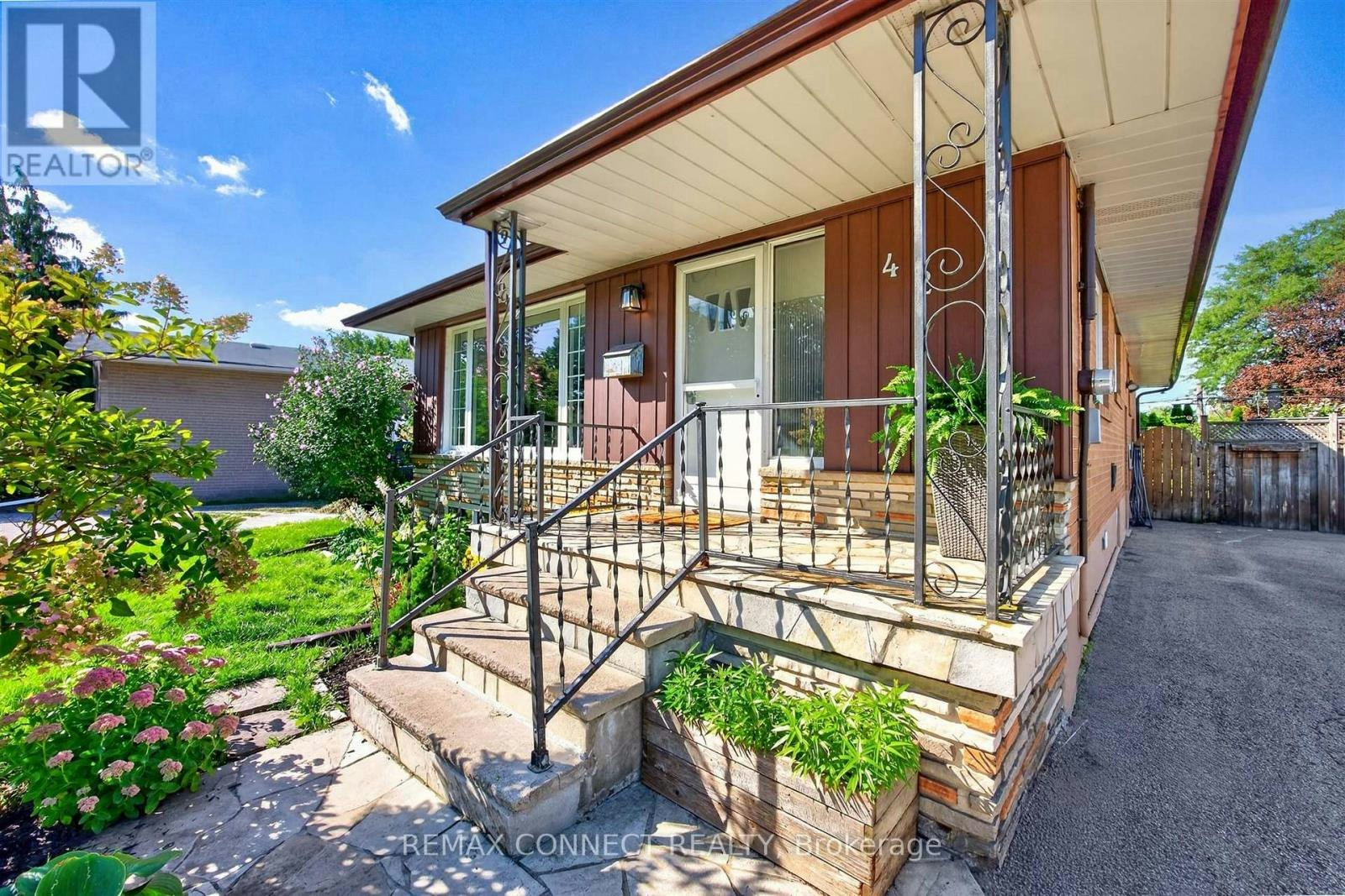 42 Bainhart Crescent, Toronto, ON, M1H 2R3
