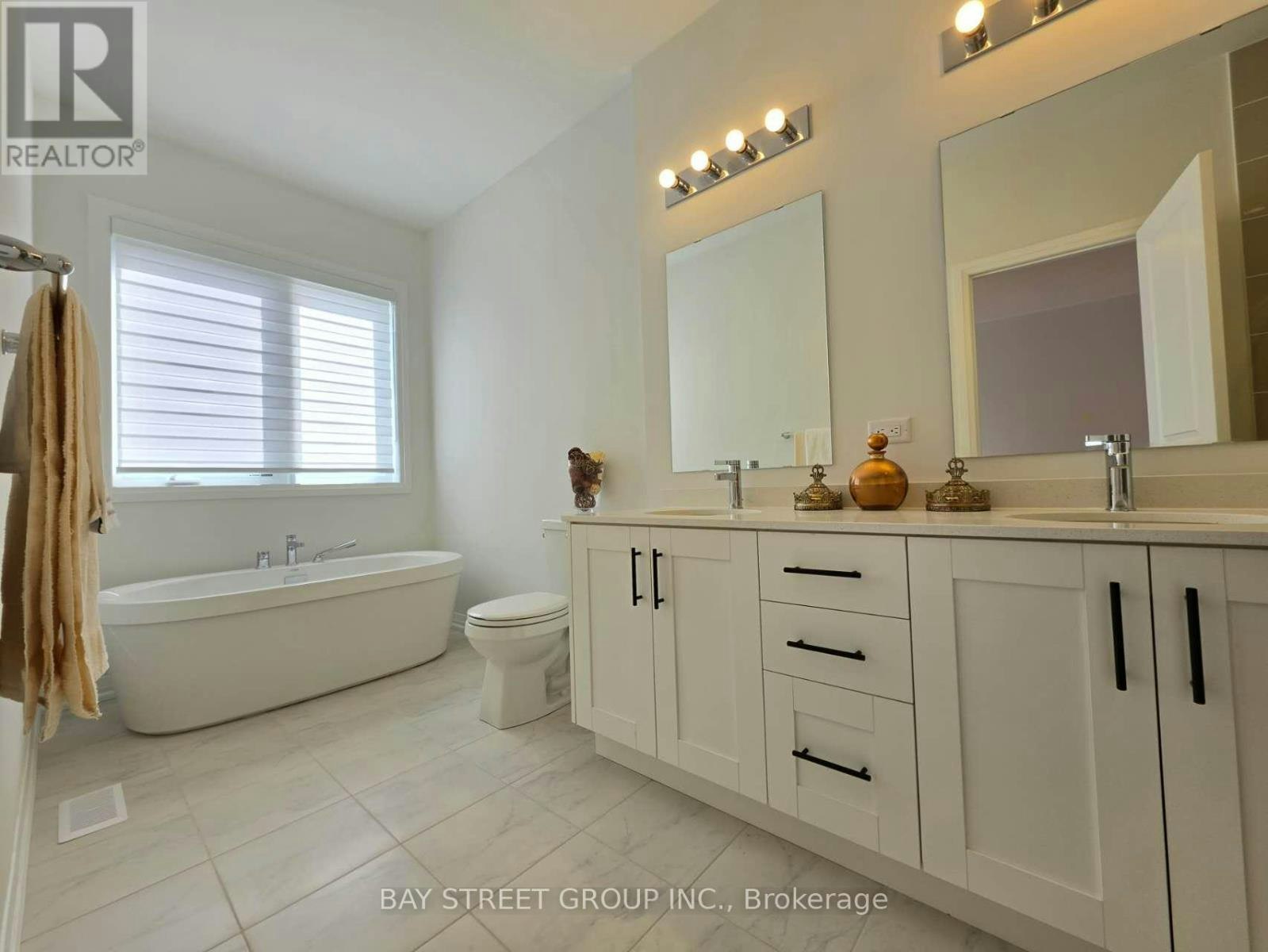 63 Sandels Avenue, Richmond Hill, ON, L4S 0M5 - 24