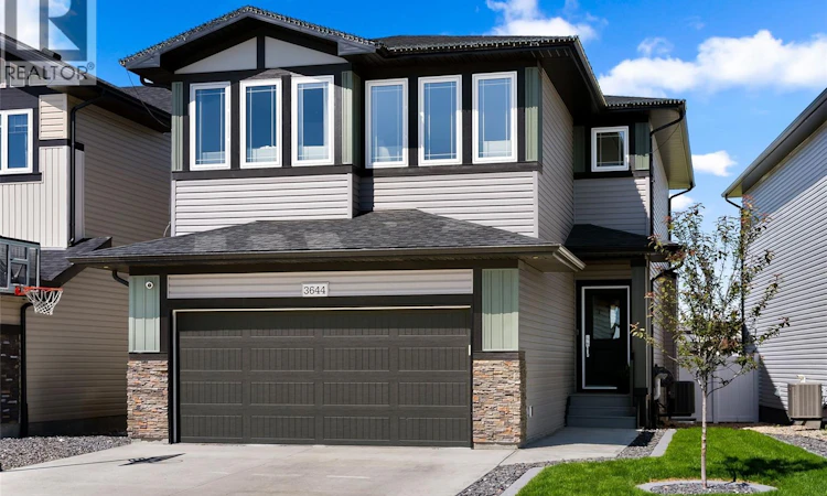 3644 Gee Crescent
