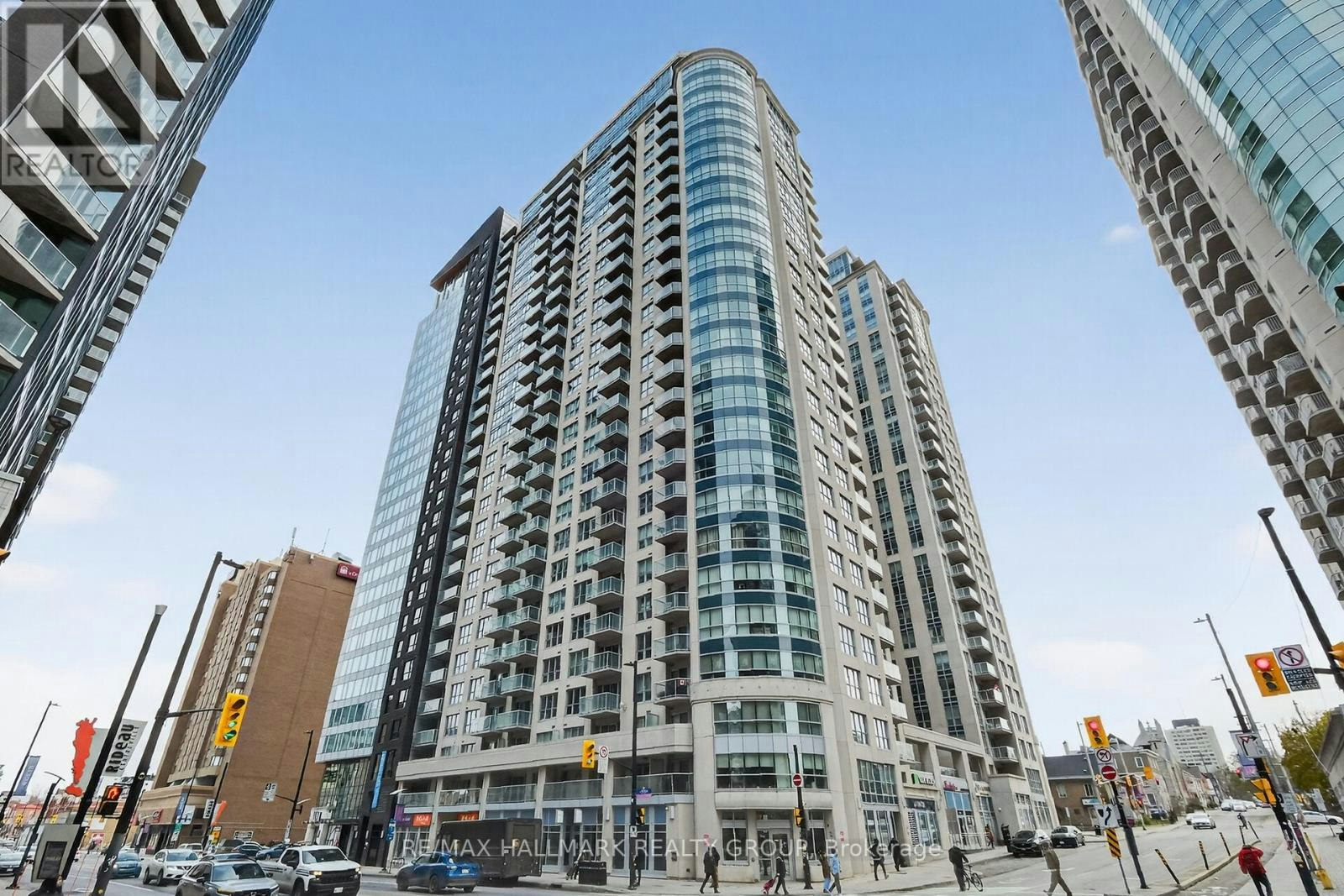 206-242 Rideau Street, Ottawa, ON, K1N 0B7