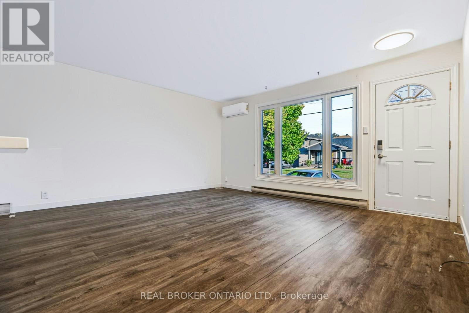 A-1525 Rosebella Avenue, Ottawa, ON, K1T 1E7 - 6