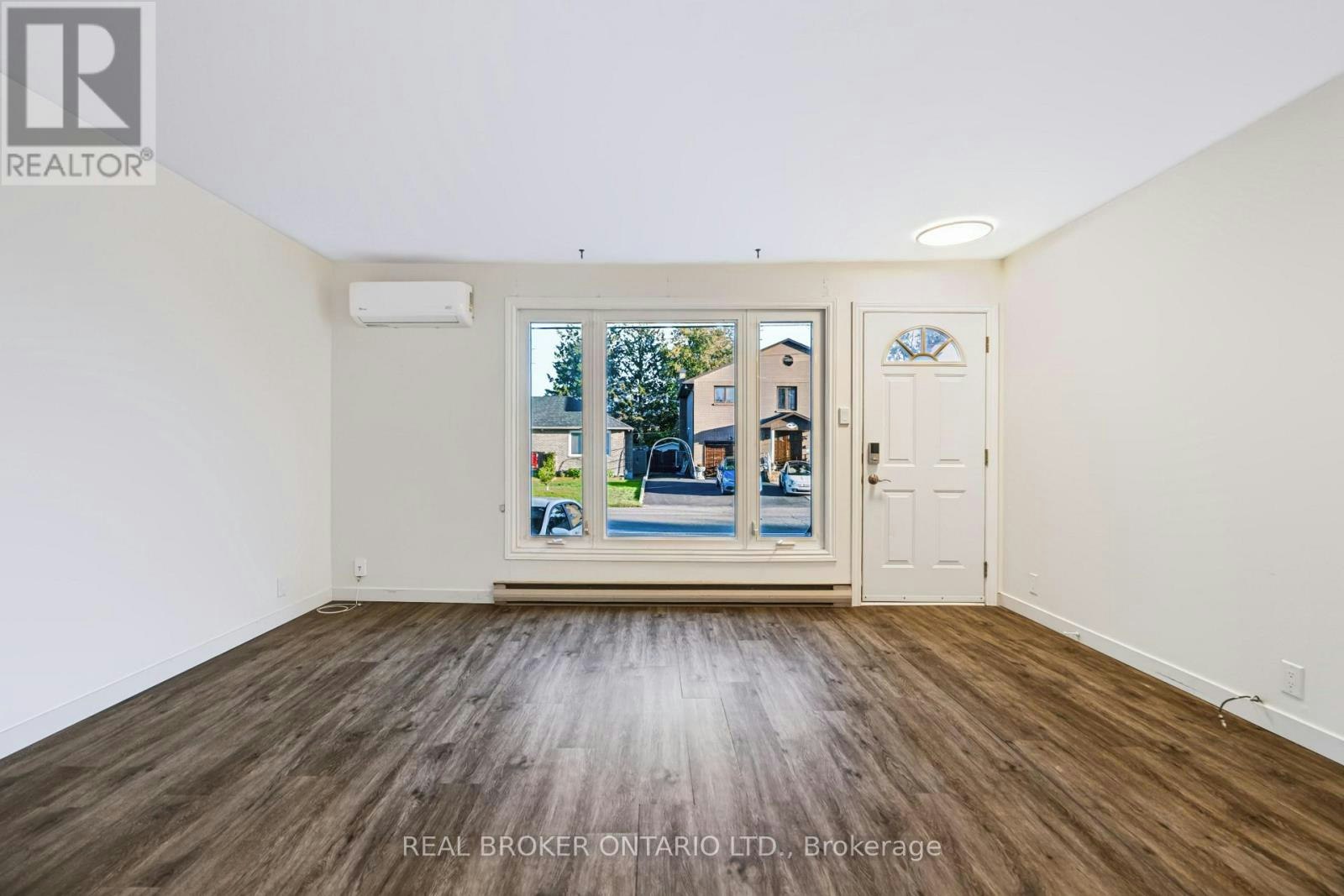 A-1525 Rosebella Avenue, Ottawa, ON, K1T 1E7 - 5