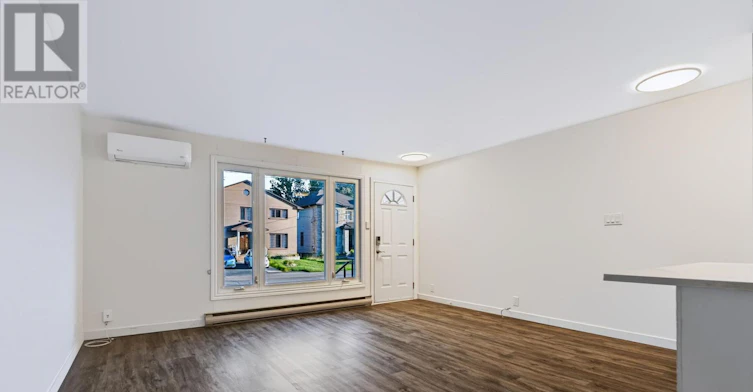 A-1525 Rosebella Avenue, Ottawa, ON, K1T 1E7 - 4