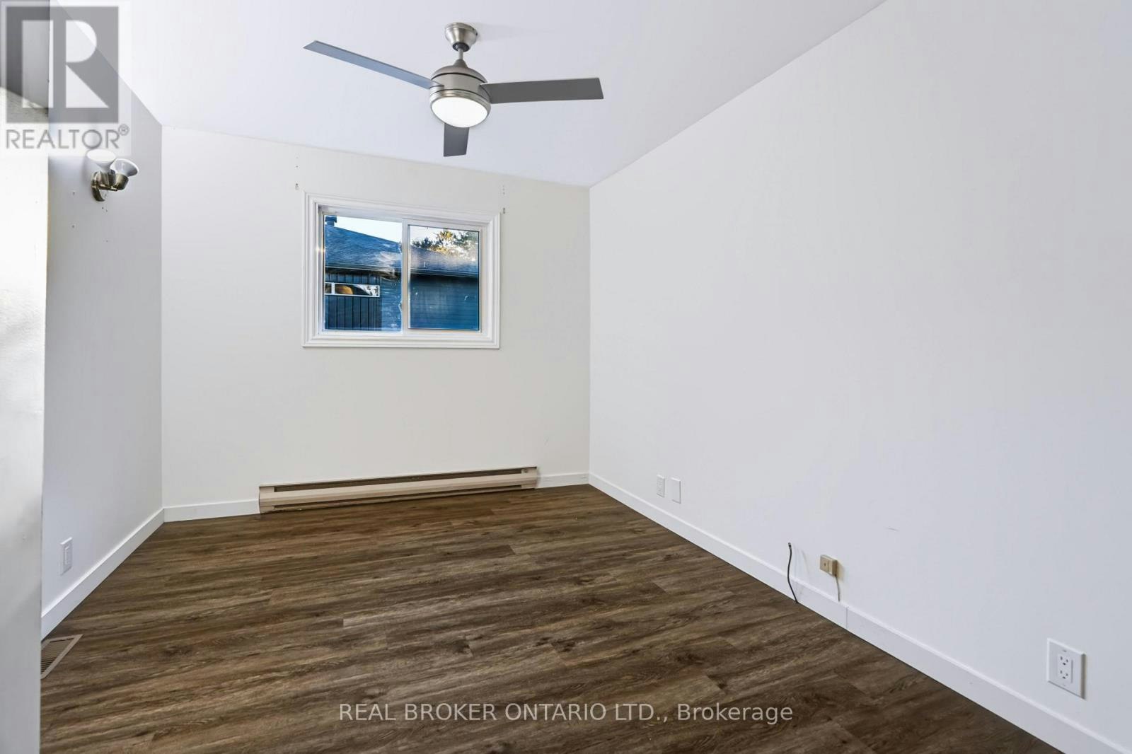 A-1525 Rosebella Avenue, Ottawa, ON, K1T 1E7 - 15