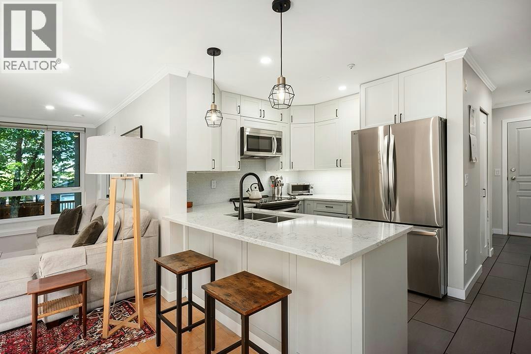 203-3235 W 4th Avenue, Vancouver, BC, V6K 1R8