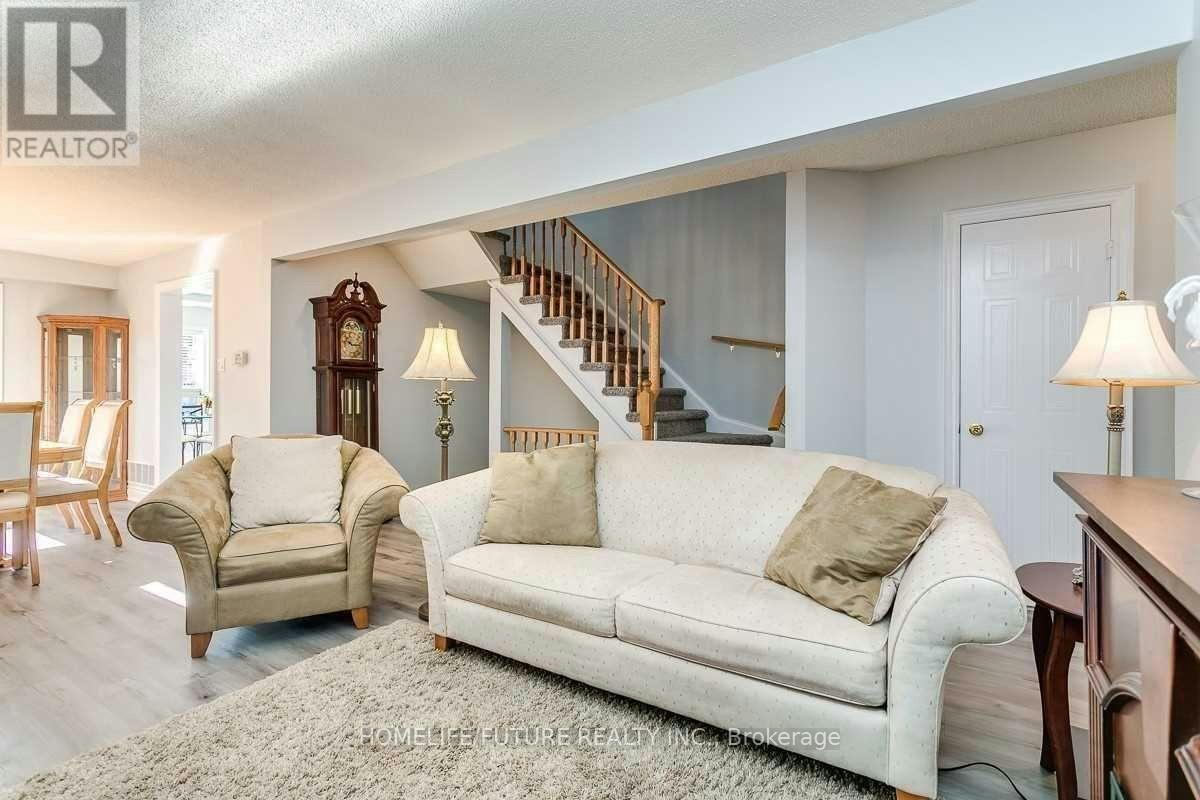 23 Lick Pond Way, Whitby, ON, L1N 9K5 - 5