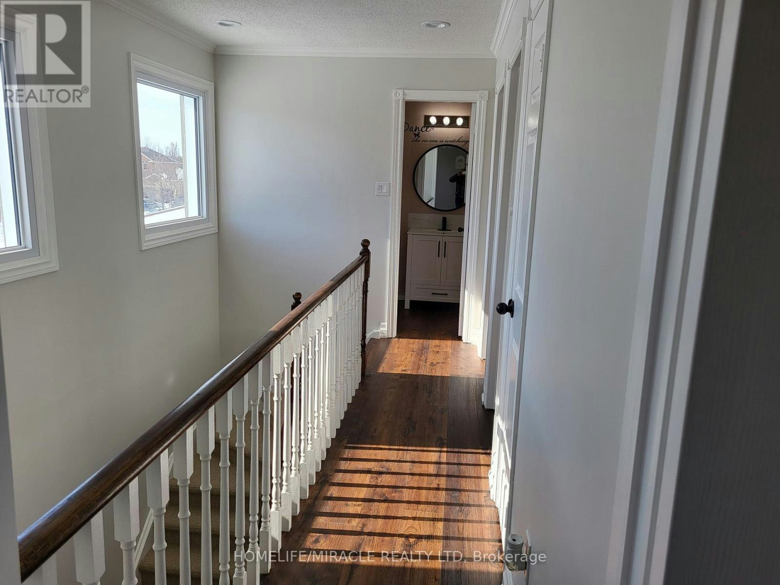 26 Brushwood Crescent, Barrie, ON, L4N 7G6 - 7