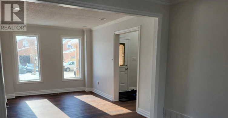 26 Brushwood Crescent, Barrie, ON, L4N 7G6 - 2