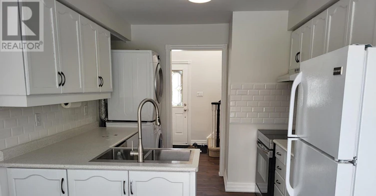 26 Brushwood Crescent, Barrie, ON, L4N 7G6 - 4