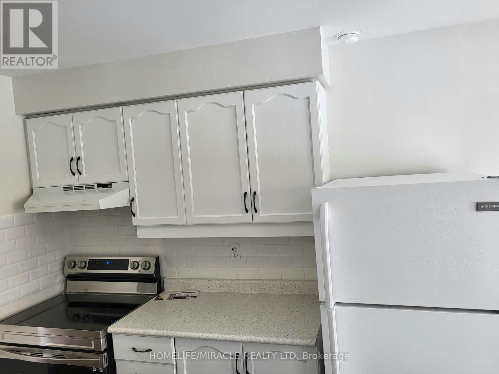 26 Brushwood Crescent, Barrie, ON, L4N 7G6 - 5