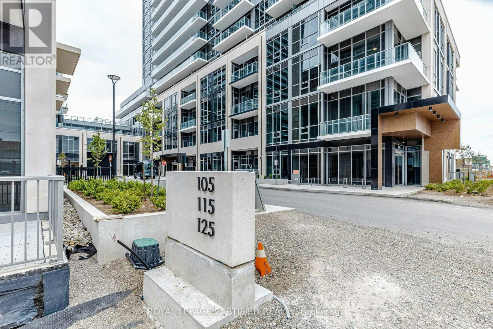 520 A-115 Nipissing Road, Milton, ON, L9T 1R3 - 2