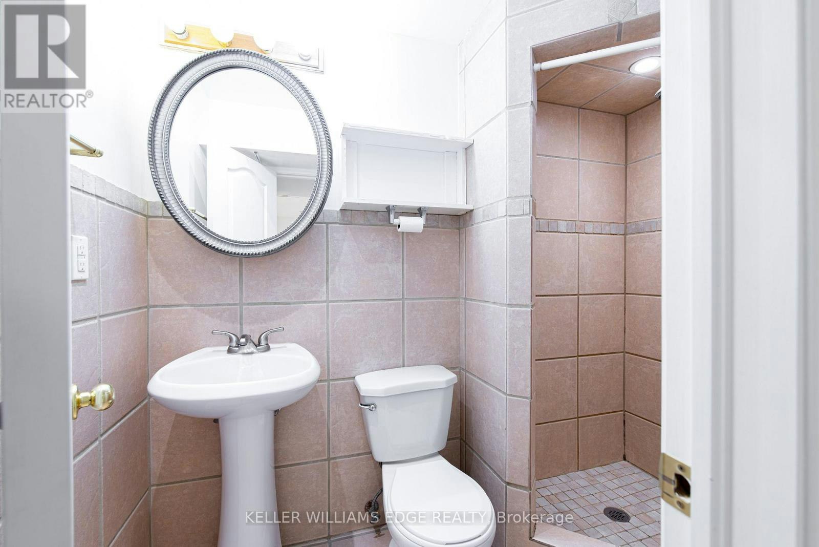ROOM E-119 Summers Drive, Thorold, ON, L2V 5C7 - 22