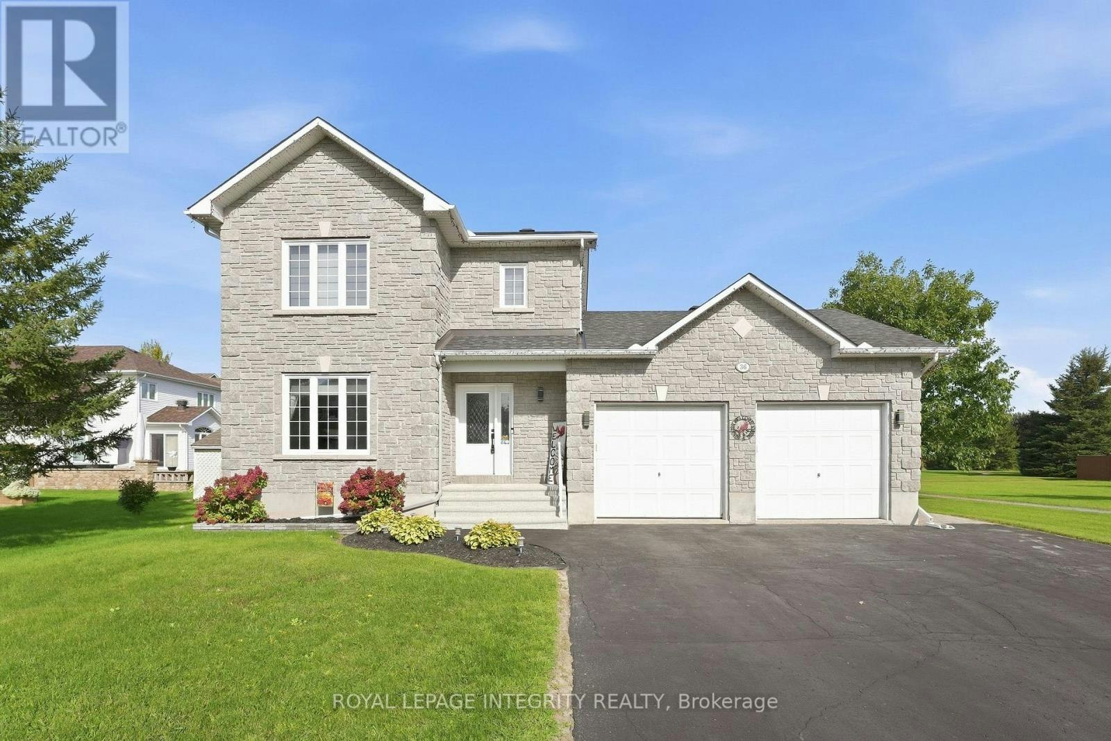36 Frontenac Boulevard, Russell, ON, K0A 1W0