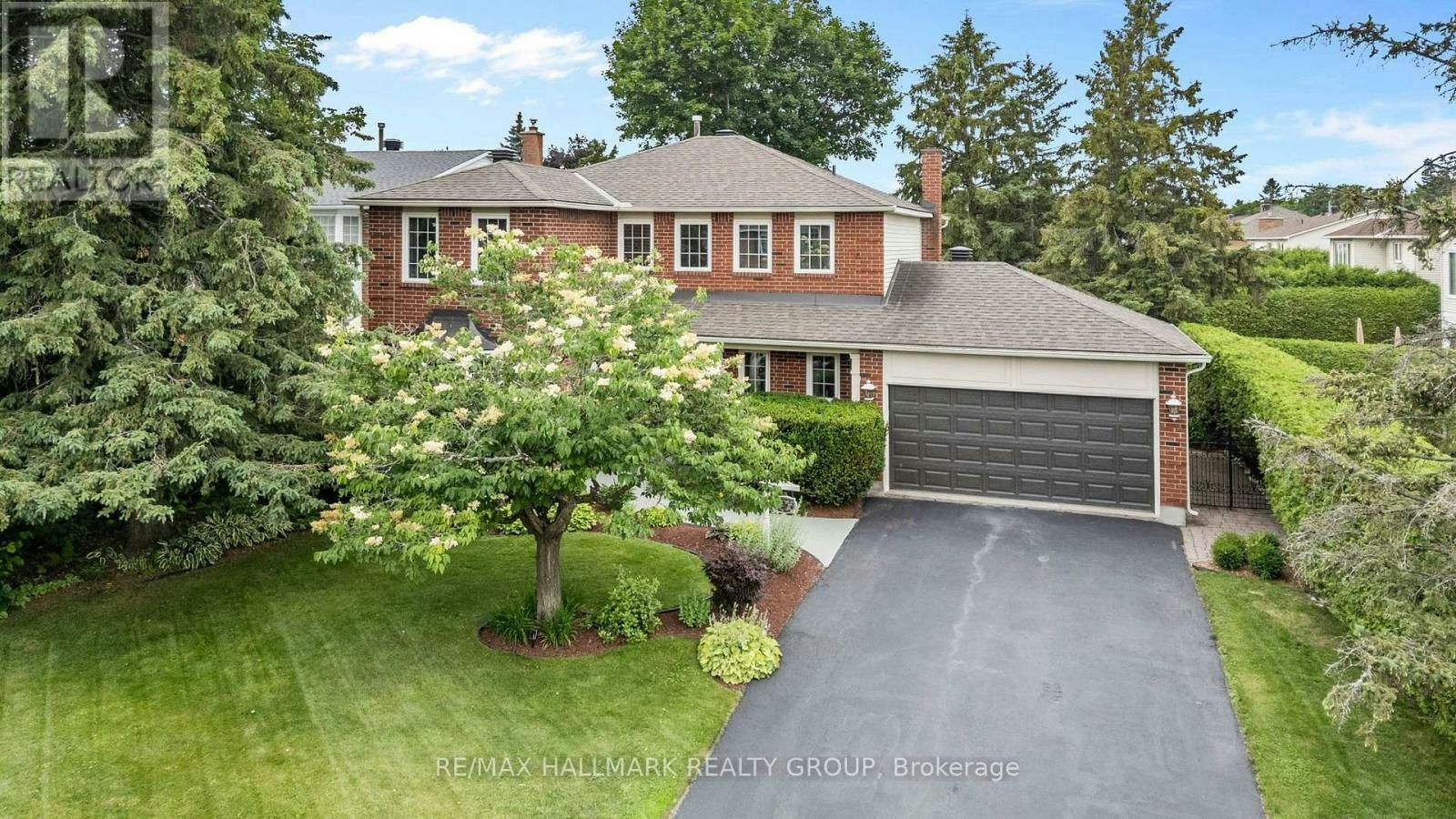 1348 Turner Crescent, Ottawa, ON, K1E 2Y4