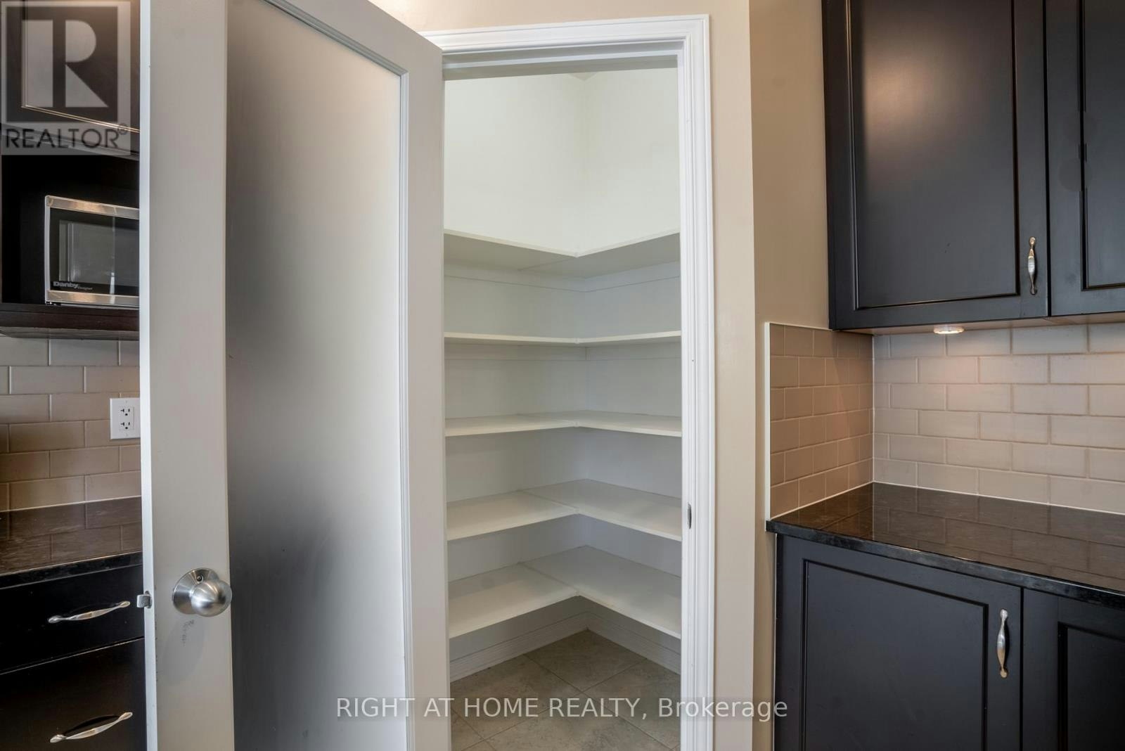 310 Kippen Place, Ottawa, ON, K2J 0N9 - 8
