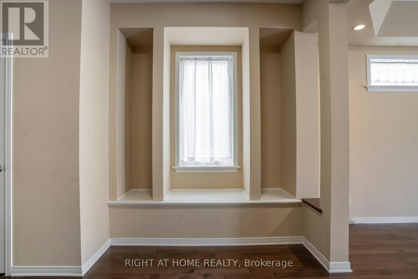 310 Kippen Place, Ottawa, ON, K2J 0N9 - 4