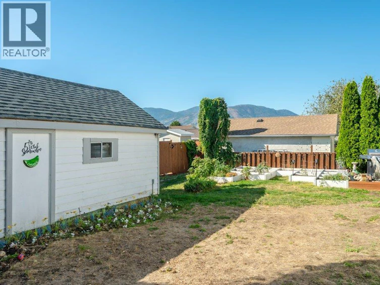 584 Edna Avenue, Penticton, BC, V2A 2M2 - 51