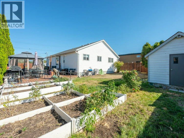 584 Edna Avenue, Penticton, BC, V2A 2M2 - 48