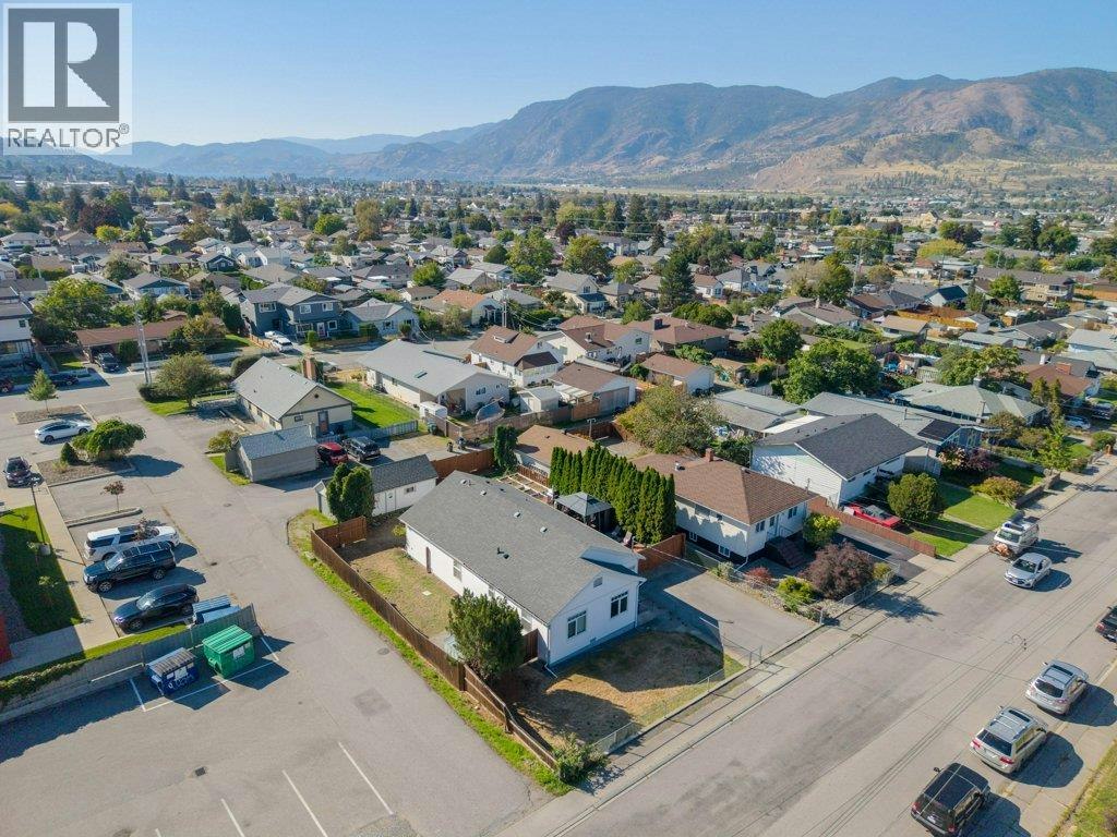 584 Edna Avenue, Penticton, BC, V2A 2M2 - 58