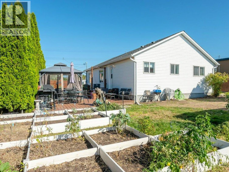 584 Edna Avenue, Penticton, BC, V2A 2M2 - 49