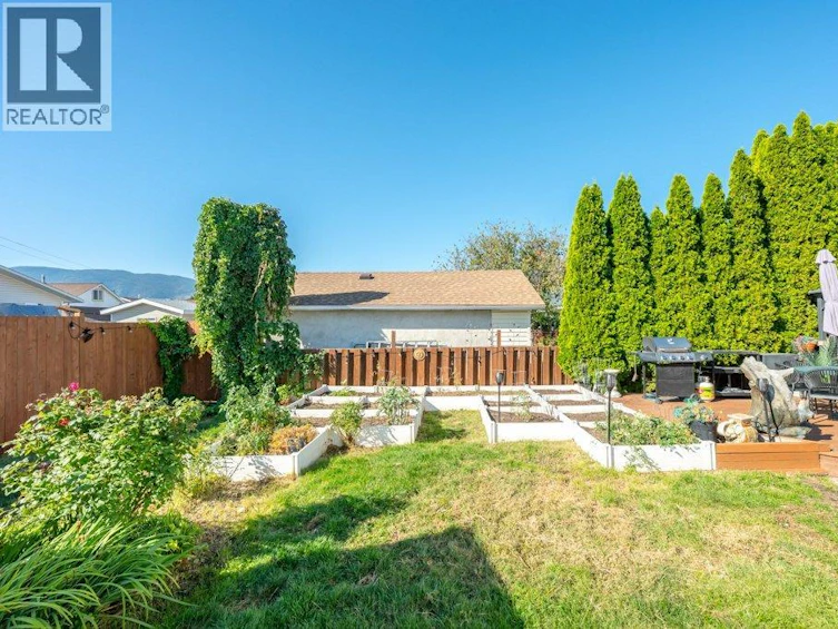 584 Edna Avenue, Penticton, BC, V2A 2M2 - 45