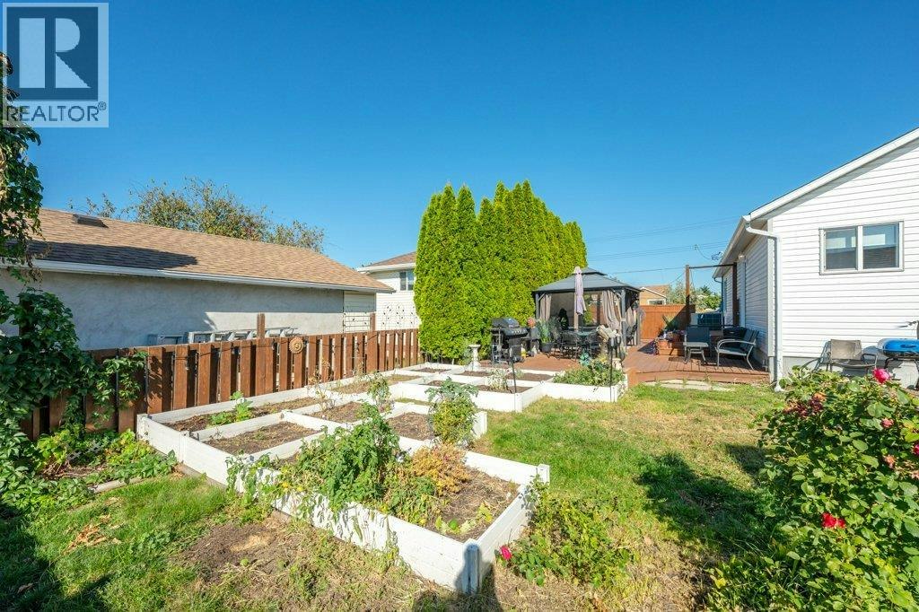584 Edna Avenue, Penticton, BC, V2A 2M2 - 47