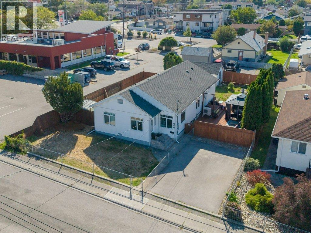 584 Edna Avenue, Penticton, BC, V2A 2M2