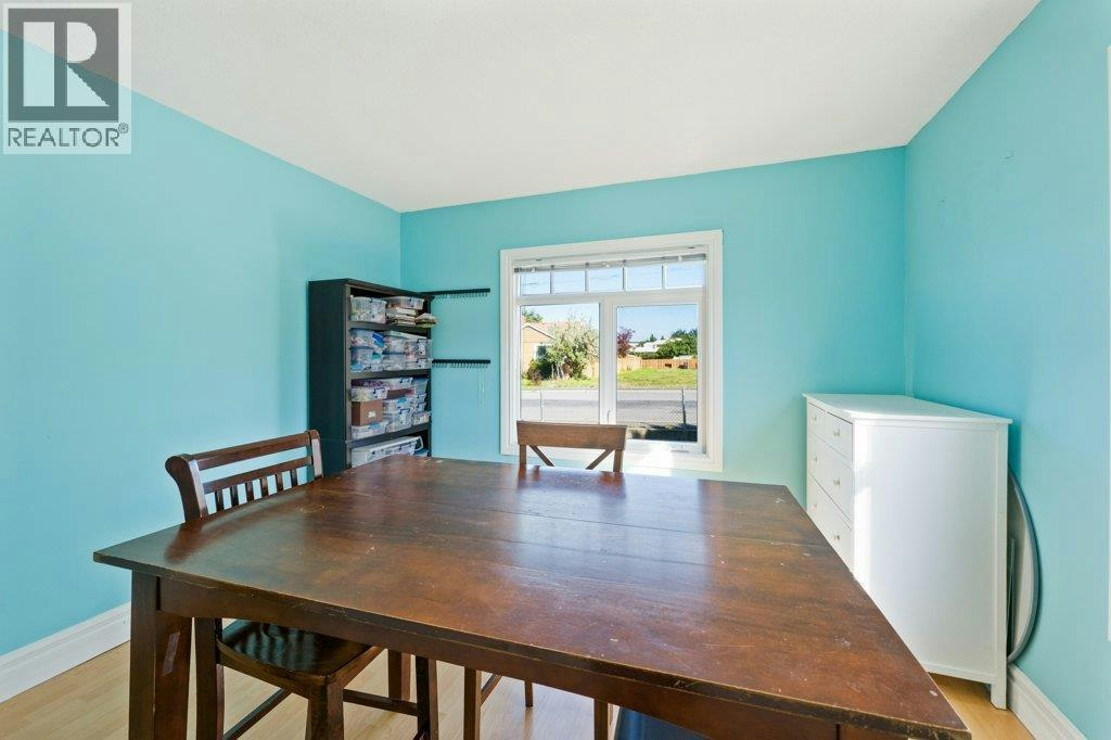 584 Edna Avenue, Penticton, BC, V2A 2M2 - 18