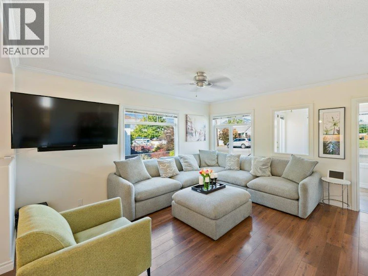 584 Edna Avenue, Penticton, BC, V2A 2M2 - 5
