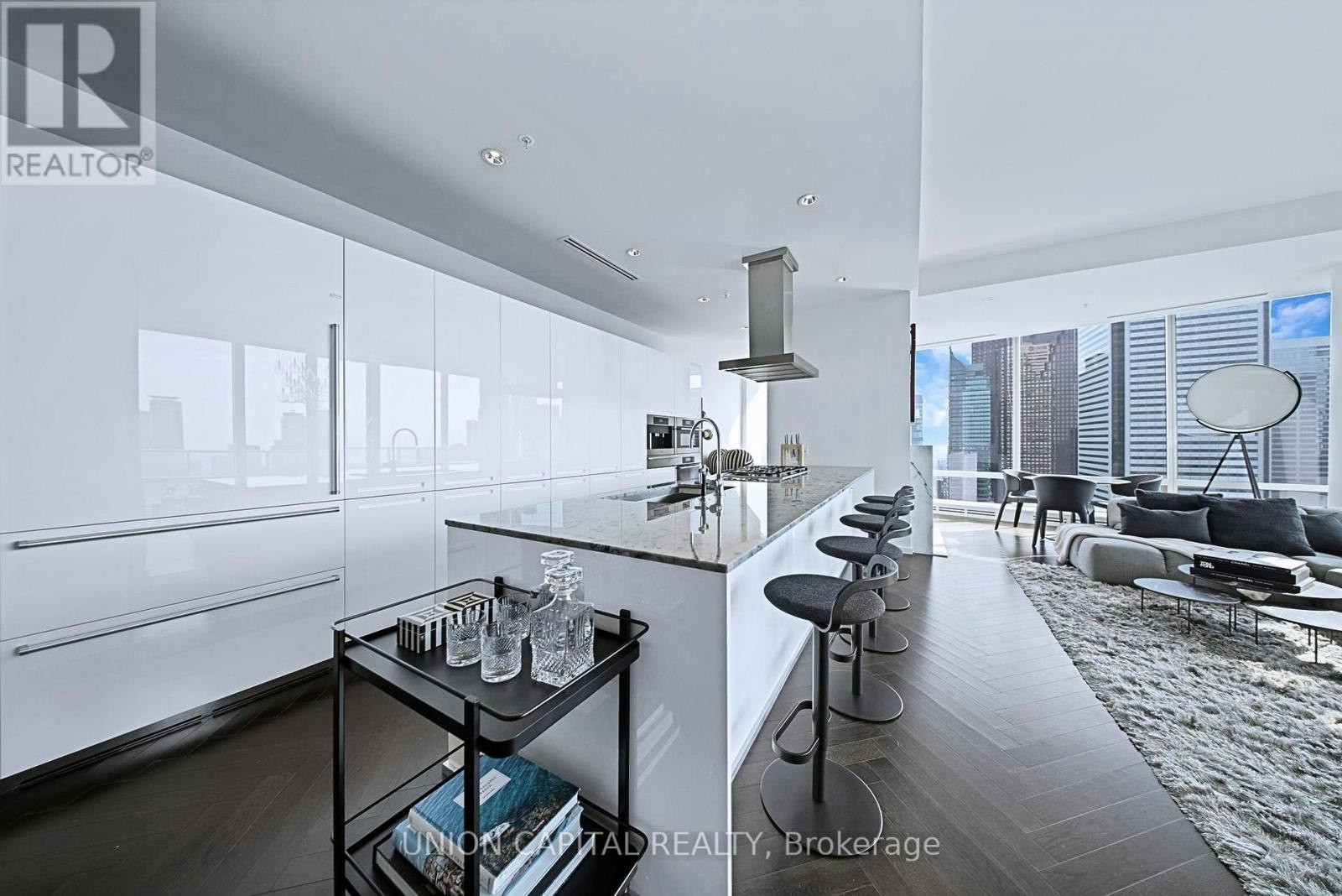 5508-180 University Avenue, Toronto, ON, M5H 0A2 - 6