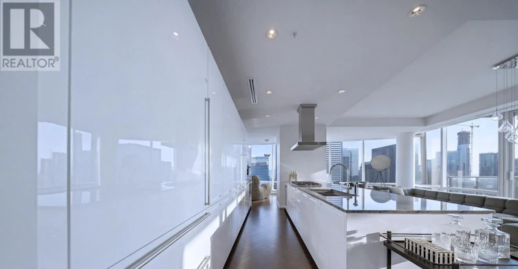 5508-180 University Avenue, Toronto, ON, M5H 0A2 - 4