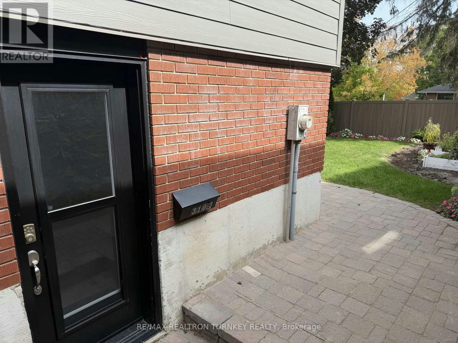 LOWER-310 Queen Street, Newmarket, ON, L3Y 2G4 - 5