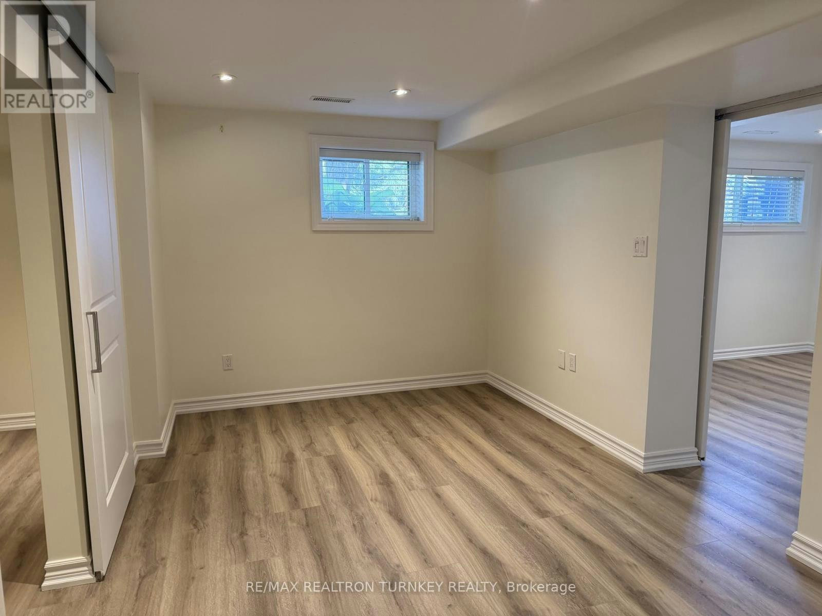 LOWER-310 Queen Street, Newmarket, ON, L3Y 2G4 - 23