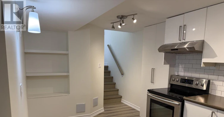 LOWER-310 Queen Street, Newmarket, ON, L3Y 2G4 - 12