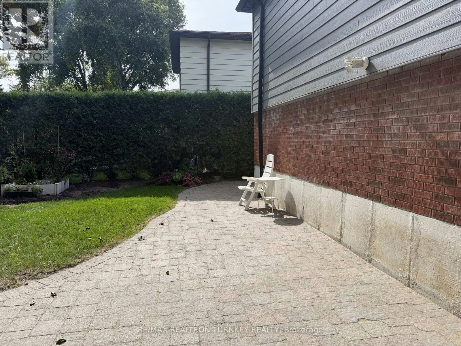 LOWER-310 Queen Street, Newmarket, ON, L3Y 2G4 - 28