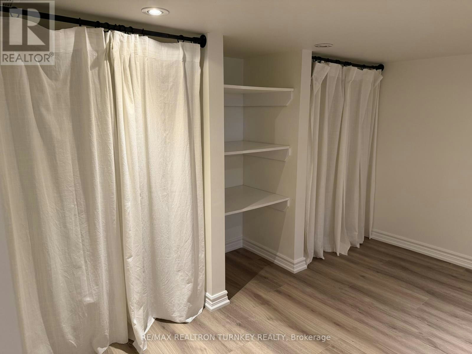 LOWER-310 Queen Street, Newmarket, ON, L3Y 2G4 - 19