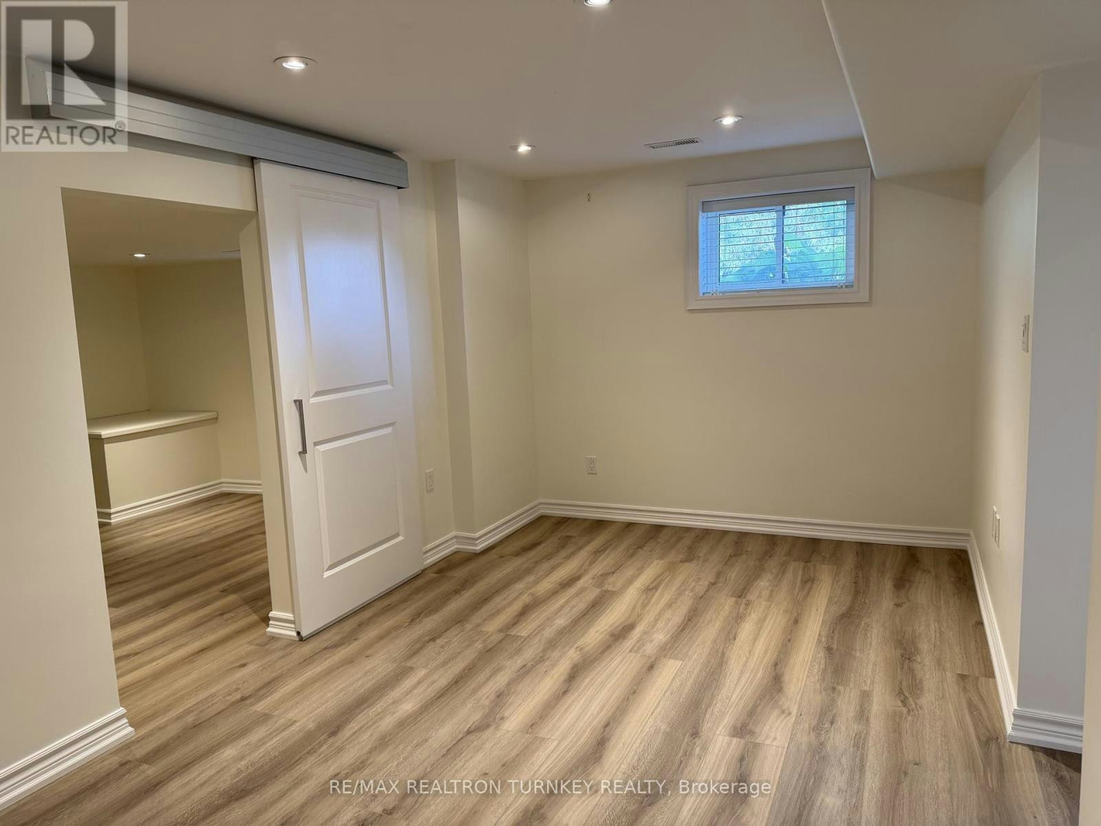 LOWER-310 Queen Street, Newmarket, ON, L3Y 2G4 - 22